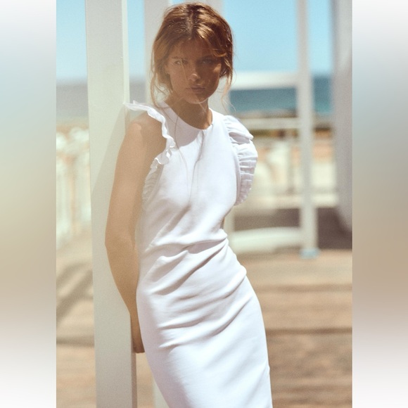 Beautiful ZARA Ribbed Ruffled Dress - Picture 8 of 8